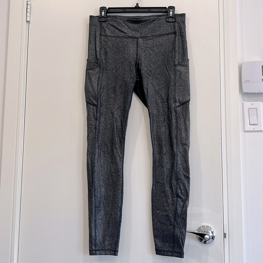 Lululemon leggings size 8